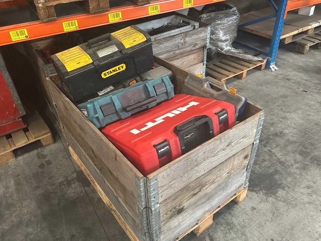 Gereedschapskoffer leeg (17x) - afbeelding 1 van  4