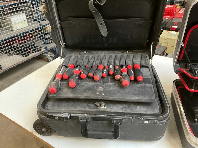 Gereedschapskoffer met inhoud (3x) - afbeelding 4 van  11