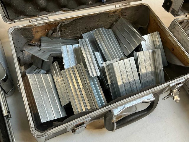 Gereedschapskoffer met inhoud (4x) - afbeelding 4 van  6