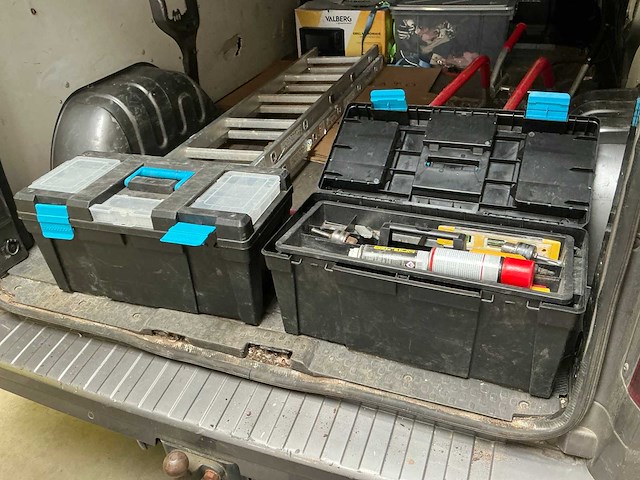 Gereedschapskoffer met inhoud (4x) - afbeelding 1 van  5