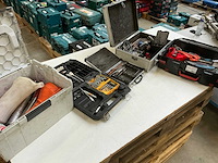 Gereedschapskoffer met inhoud (5x) - afbeelding 1 van  7