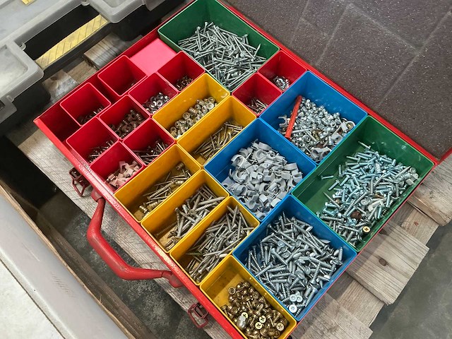 Gereedschapskoffer met inhoud (8x) - afbeelding 4 van  14