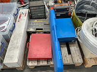 Gereedschapskoffer met inhoud (8x) - afbeelding 1 van  14