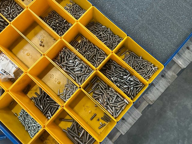 Gereedschapskoffer met inhoud (8x) - afbeelding 14 van  14