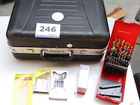 Gereedschapskoffer met inhoud - afbeelding 1 van  4