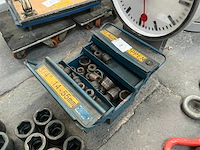 Gereedschapskoffer met krachtdoppen - afbeelding 3 van  9