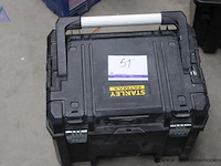 Gereedschapskoffer stanleymes set schroevendraaiers - stanley - diverse maten set beitels - stanley - diverse maten koevoet - stanley dopsleutelratel rolmaat - stanley - 30m - afbeelding 2 van  3