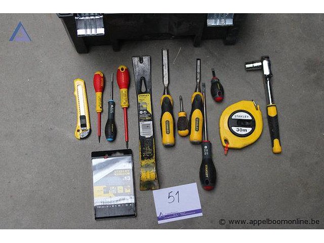 Gereedschapskoffer stanleymes set schroevendraaiers - stanley - diverse maten set beitels - stanley - diverse maten koevoet - stanley dopsleutelratel rolmaat - stanley - 30m - afbeelding 3 van  3
