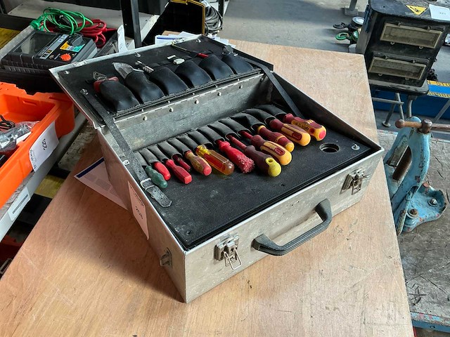 Gereedschapskoffer - afbeelding 1 van  5