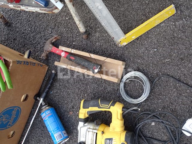 Gereedschapsset (versnipperaar, slijpmachine, boormachine, ladder, enz.) - afbeelding 46 van  46