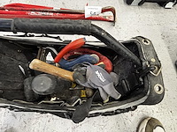 Gereedschapstas met inhoud - afbeelding 3 van  3