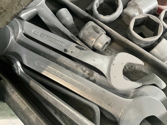 Gereedschapswagen, dossierkast en transportkar - afbeelding 11 van  15