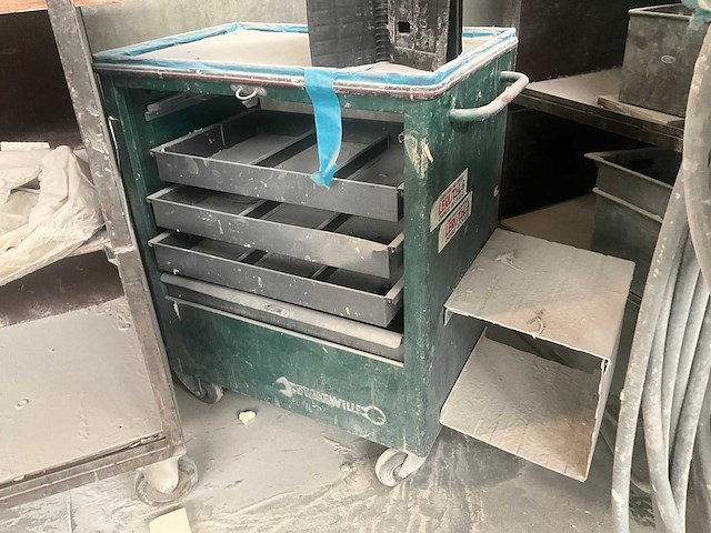 Gereedschapswagen en materiaalkar (4x) - afbeelding 4 van  8