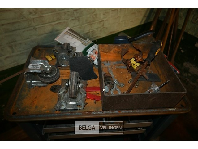 Gereedschapswagen met 4 laden - afbeelding 2 van  5