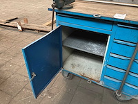 Gereedschapswagen met bankschroef - afbeelding 5 van  7