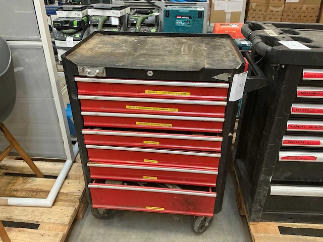 Gereedschapswagen met inhoud - afbeelding 1 van  6