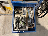 Gereedschapswagen met inhoud - afbeelding 10 van  11