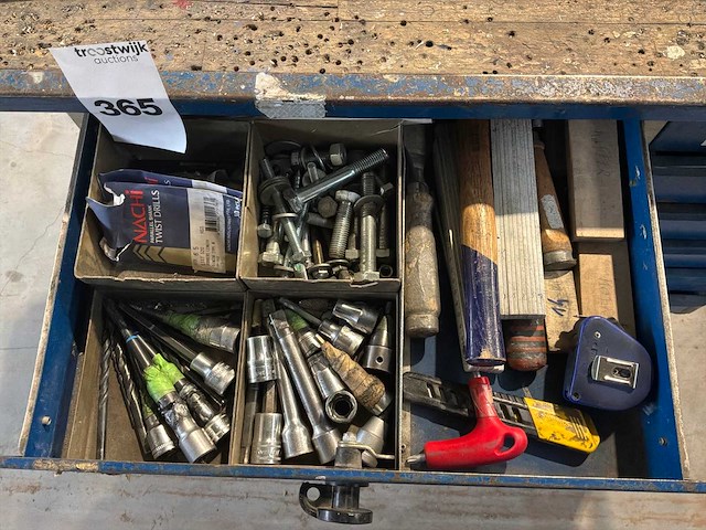 Gereedschapswagen met inhoud - afbeelding 5 van  11