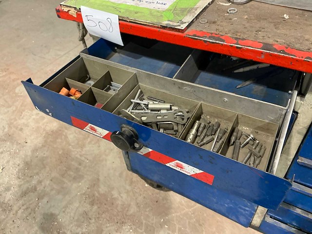 Gereedschapswagen met inhoud - afbeelding 4 van  8