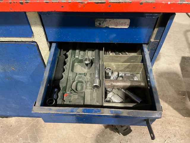 Gereedschapswagen met inhoud - afbeelding 6 van  8