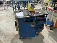 Gereedschapswagen met inhoud - afbeelding 1 van  7