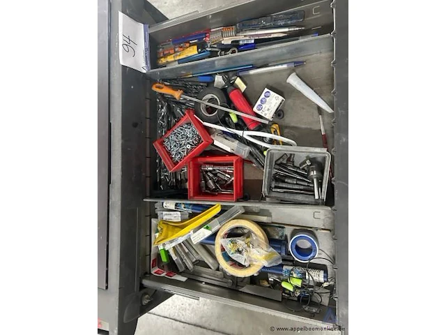 Gereedschapswagen op wielen met zes laden, gevuld met diverse handgereedschappen, bevestigingsmaterialen - afbeelding 2 van  8