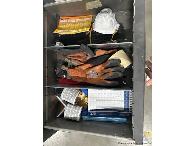 Gereedschapswagen op wielen met zes laden, gevuld met diverse handgereedschappen, bevestigingsmaterialen - afbeelding 6 van  8