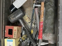 Gereedschapswagen op wielen met zes laden, gevuld met diverse handgereedschappen, bevestigingsmaterialen - afbeelding 7 van  8