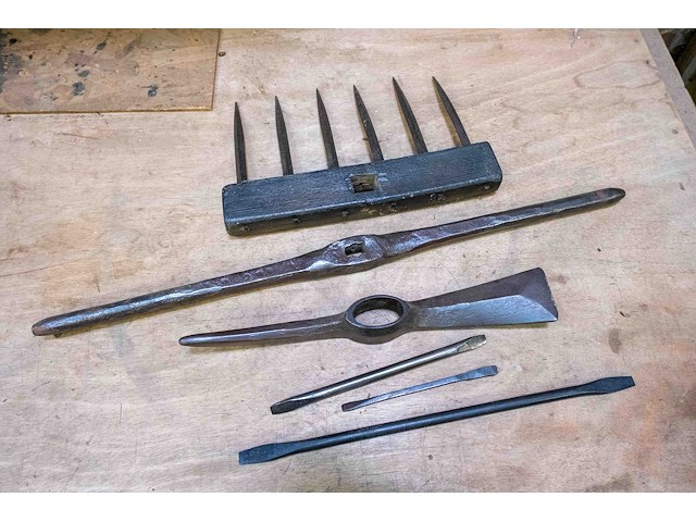 Gereedschap/werktuigen - afbeelding 1 van  1