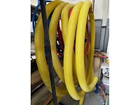 Geribte kokers en drainageresten - various contractor materials - afbeelding 1 van  1