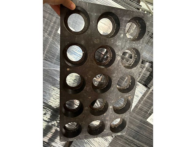 Gerner trays p9cm 15 hole pot (8000x) - afbeelding 1 van  4