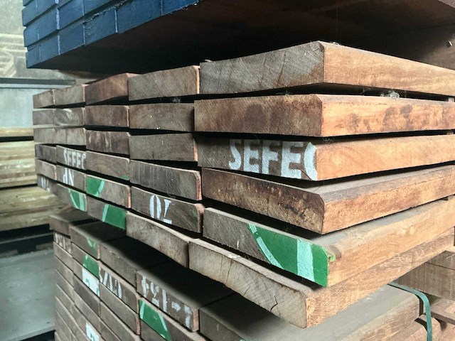 Geschaafde azobé plank (30x) - afbeelding 3 van  3