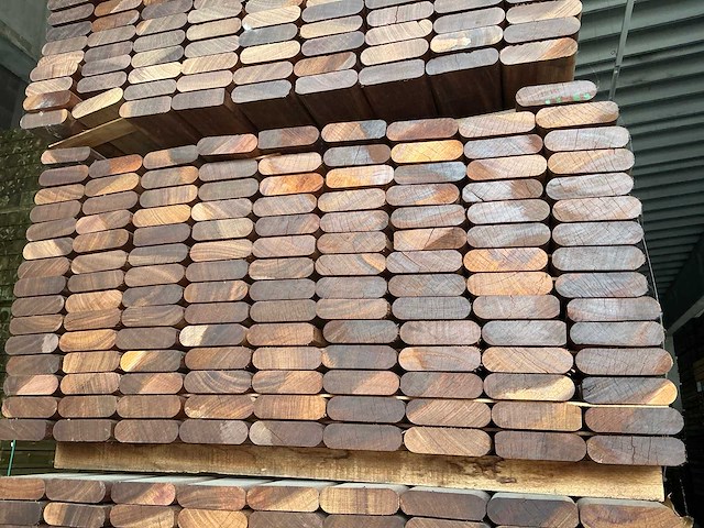 Geschaafde okan plank (128x) - afbeelding 1 van  3