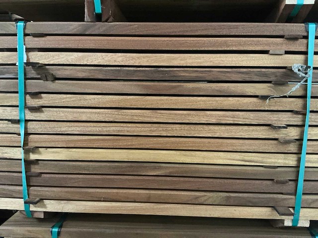 Geschaafde okan plank (37x) - afbeelding 1 van  4
