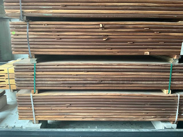 Geschaafde okan plank (45x) - afbeelding 1 van  3
