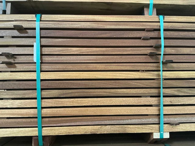 Geschaafde okan plank (70x) - afbeelding 1 van  3