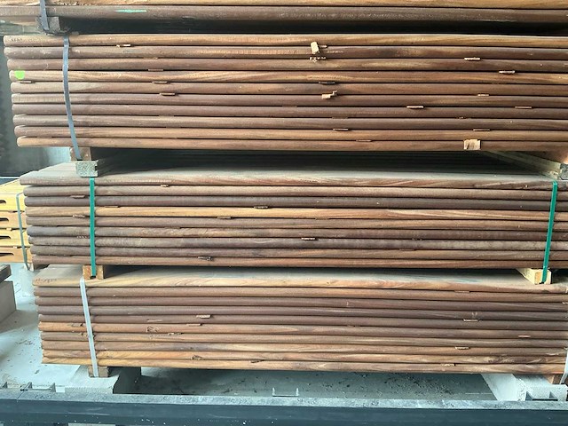 Geschaafde okan plank (90x) - afbeelding 1 van  4