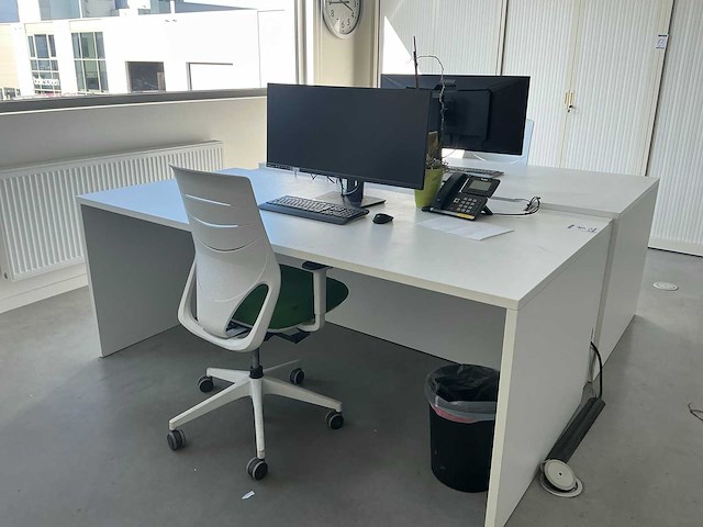 Geschakelde bureautafel - afbeelding 2 van  4