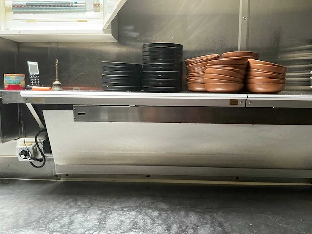 Geschakelde rvs tafels - afbeelding 4 van  8