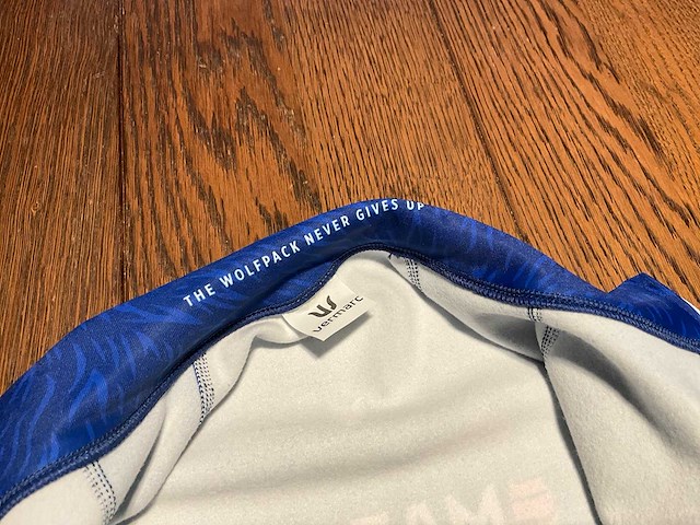 Gesigneerd wielershirt the wolfpack maes - afbeelding 7 van  8