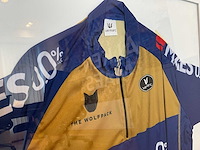 Gesigneerd wielershirt the wolfpack maes - afbeelding 5 van  5