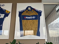 Gesigneerd wielershirt the wolfpack maes