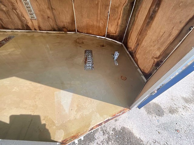 Gesloten 750kg aanhangwagen - afbeelding 2 van  17