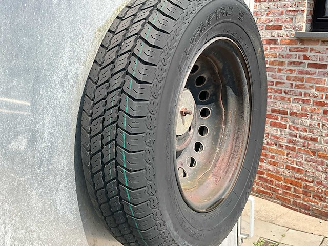 Gesloten 750kg aanhangwagen - afbeelding 13 van  17