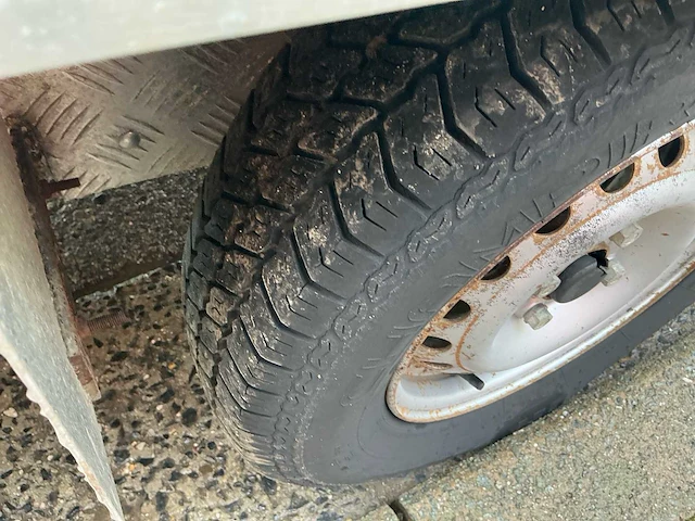 Gesloten aanhangwagen 750kg - afbeelding 5 van  15