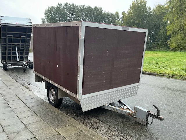 Gesloten aanhangwagen 750kg - afbeelding 13 van  15