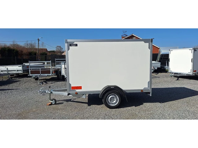 Gesloten aanhangwagen kerenzo 750kg nieuw - afbeelding 1 van  1