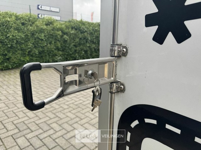 Gesloten aanhangwagen saris met verkoopkleppen - afbeelding 6 van  22