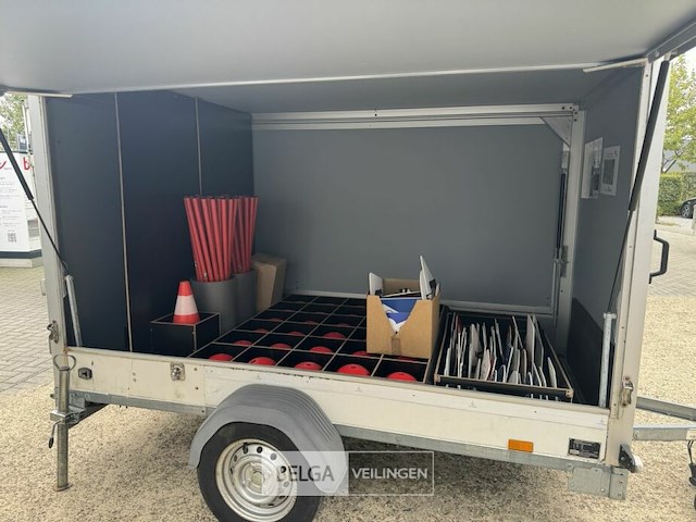 Gesloten aanhangwagen saris met verkoopkleppen - afbeelding 8 van  22