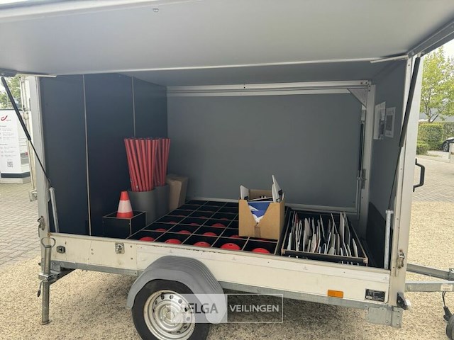 Gesloten aanhangwagen saris met verkoopkleppen - afbeelding 9 van  22